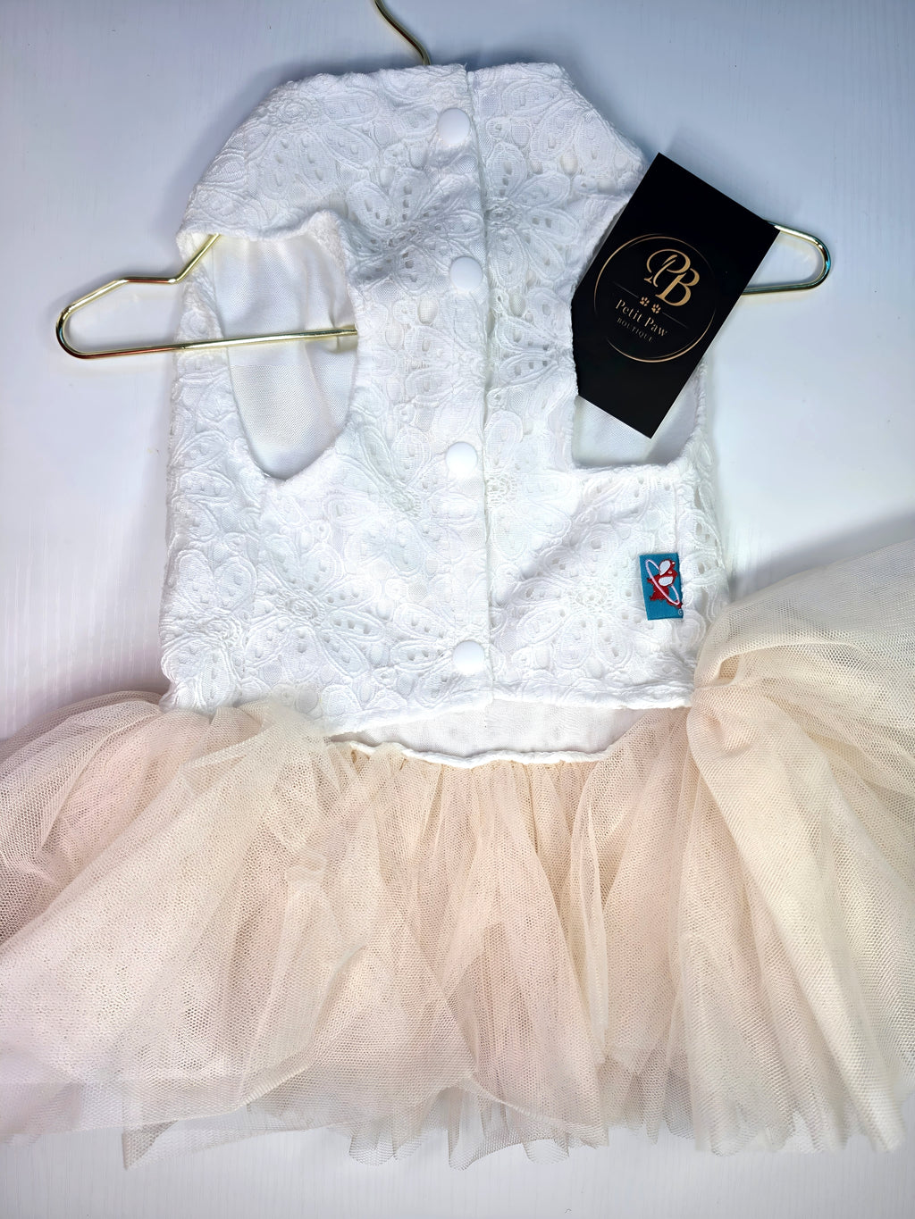 vestido de encaje blanco para perras