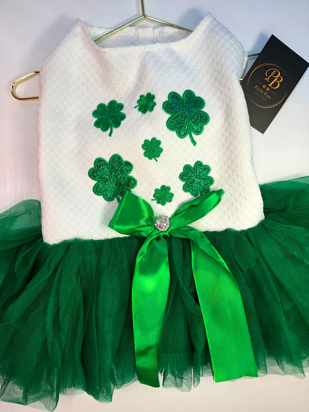 vestido para perros San Patricio
